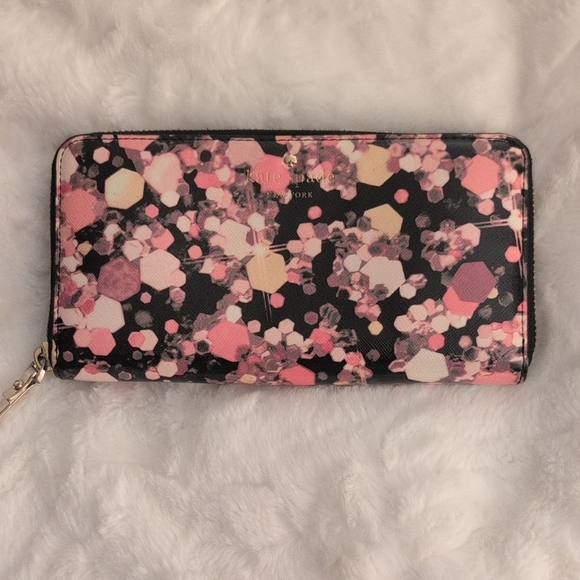 kate spade Pink and Black Floral Wallet STORYBOOK LINING EUC! - Picture 1 of 7